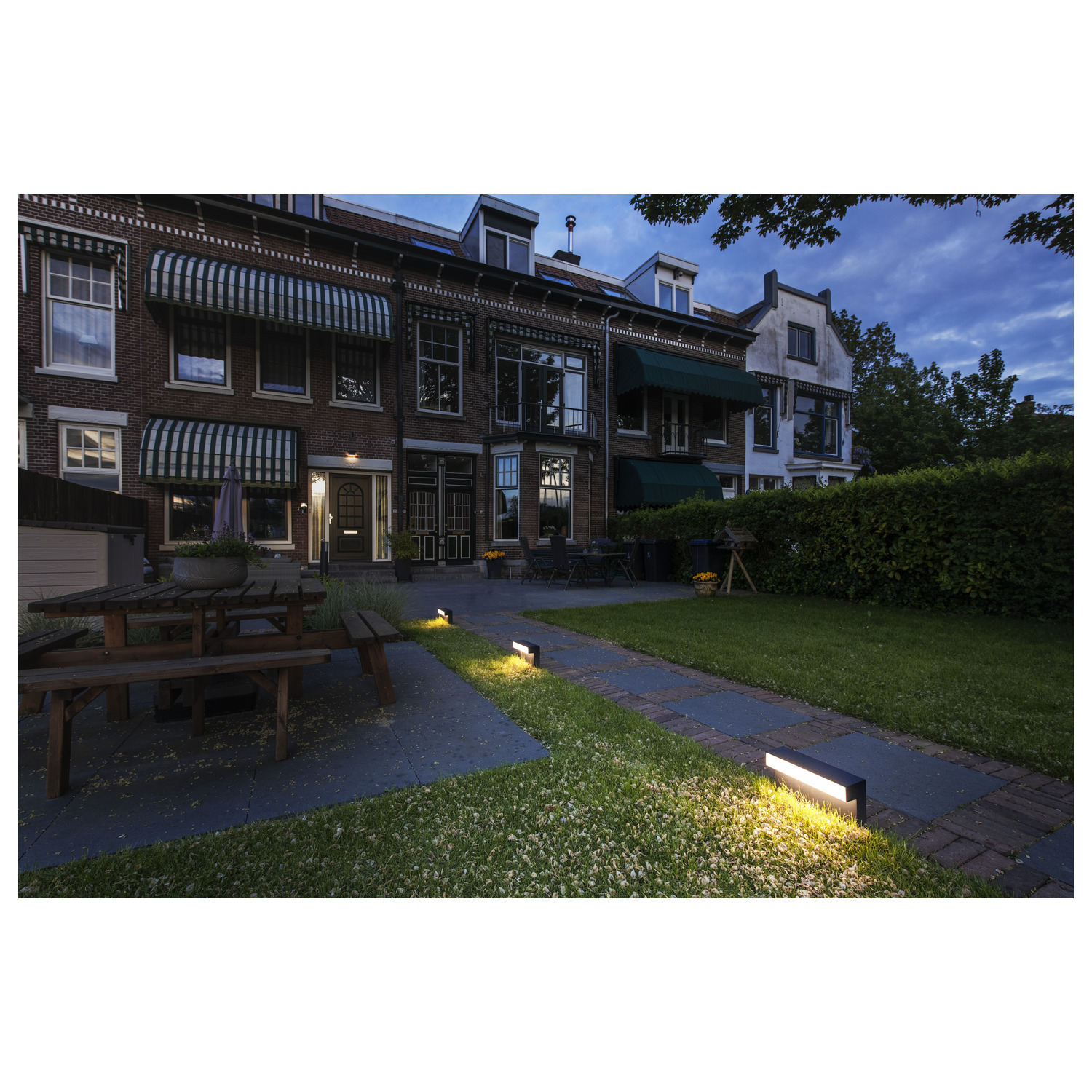 L-LINE OUT 30 FL Outdoor LED-golvlampa antracit CCT-switch 3000/400 - SLV | Bellalite