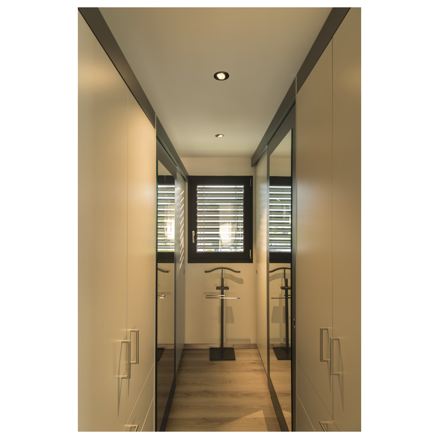 NEW TRIA 68 recessed ceiling light 1800-3000K 38° IP 20 round  - SLV | Bellalite