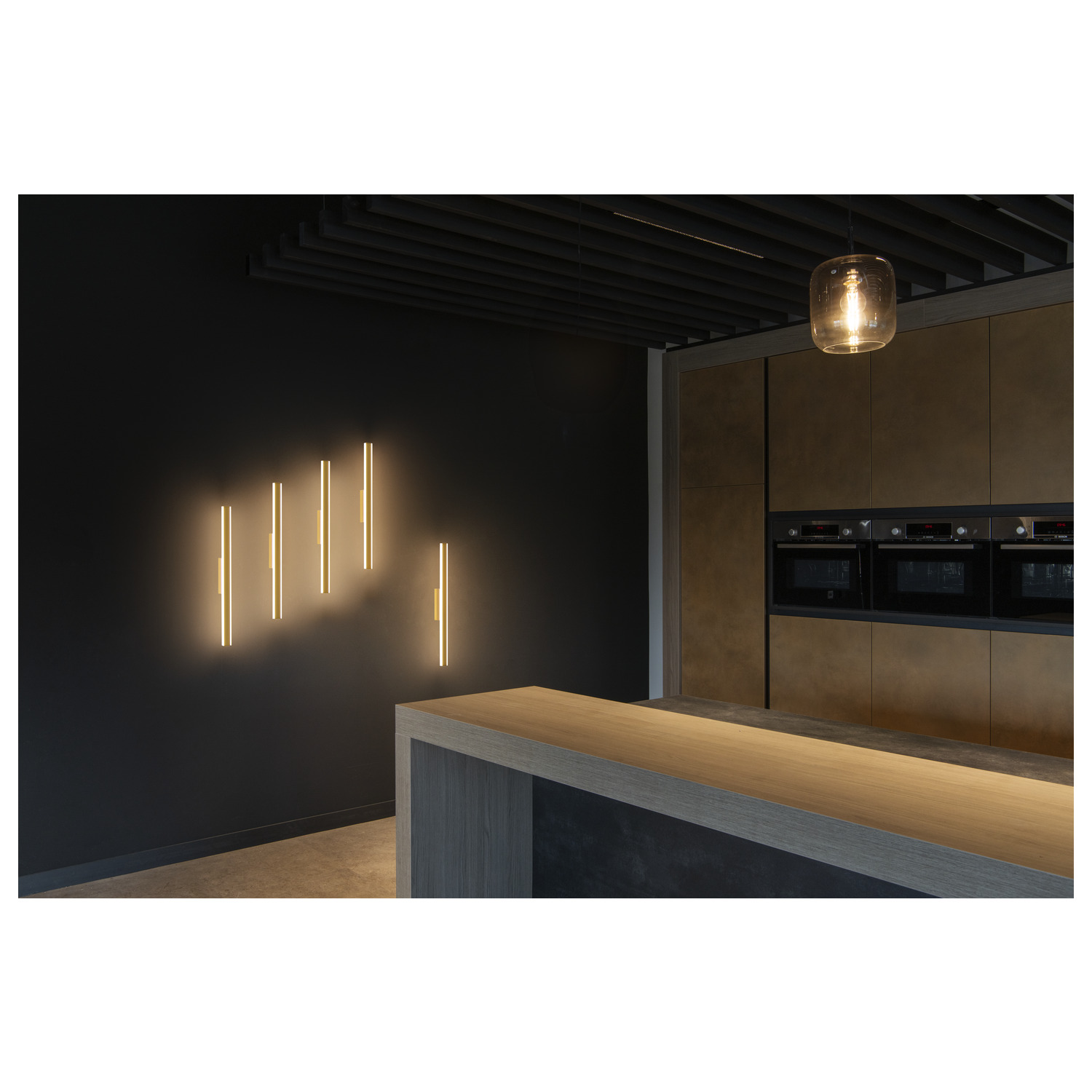 ONE LINEAR 50 Vägglampa, UPP/NED, 2700/3000 K, FAS, mässing - SLV | Bellalite