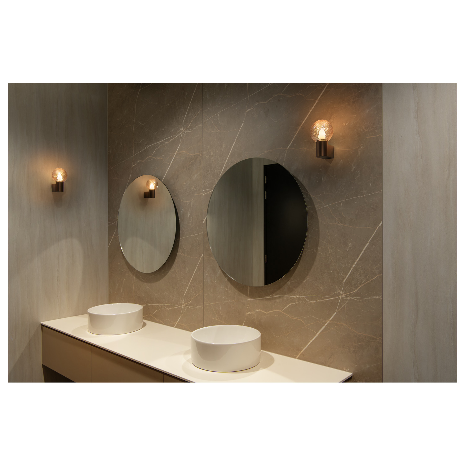 VARYT vägglampa, rund, 1x max. 6 W, E14, svart - SLV | Bellalite