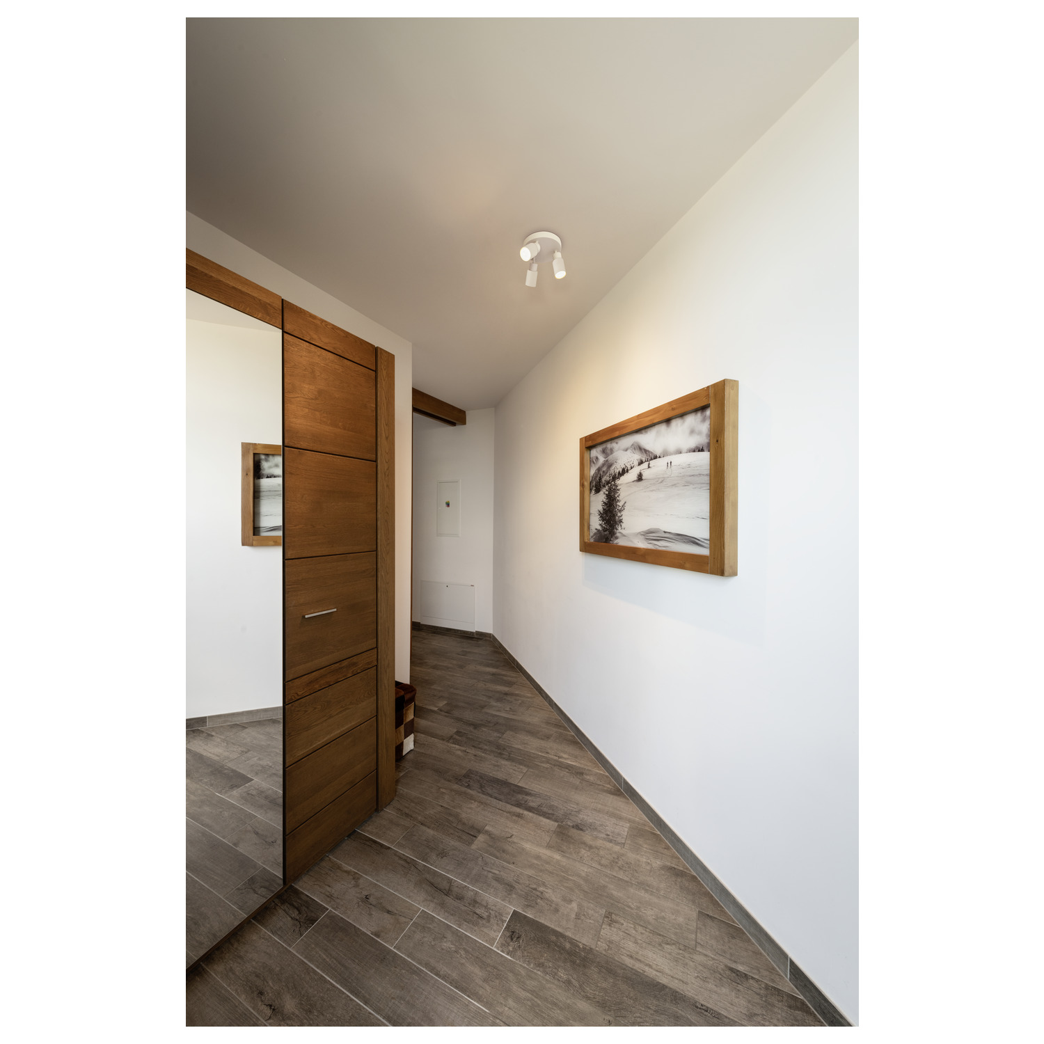 PURI 2.0 Tube vägg- och takmonterad armatur, rund, 3 x max. 6 W  - SLV | Bellalite
