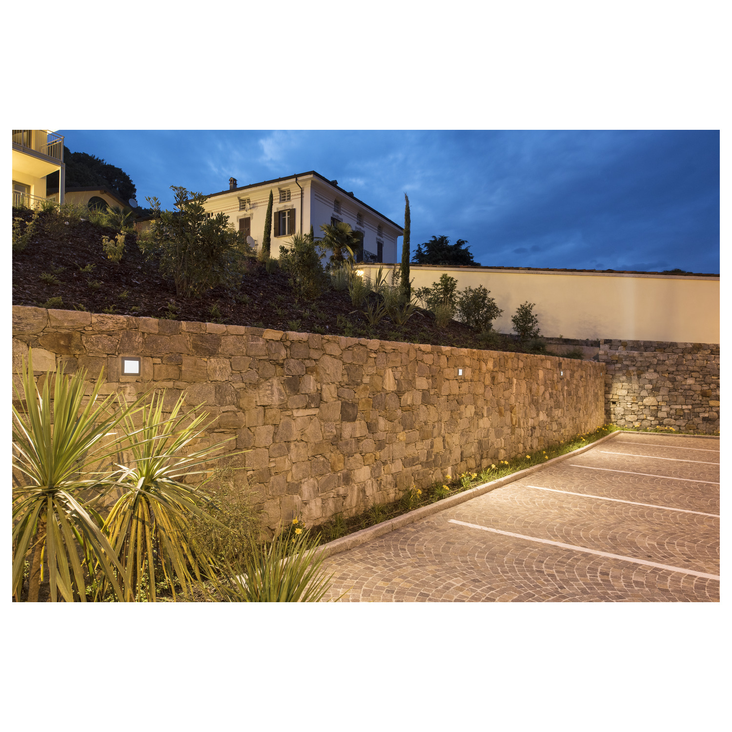 DOWNUNDER OUT LED L Outdoor infälld utomhusväggarmatur, LED, 3000 K, a - SLV | Bellalite