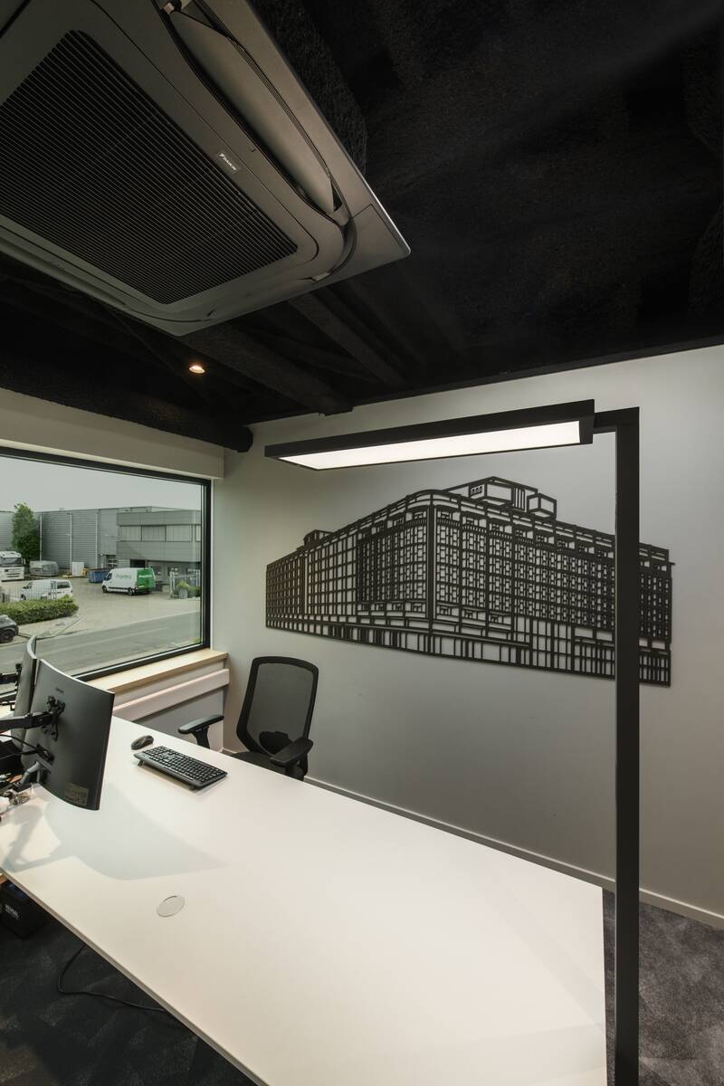 WORKLIGHT PRO