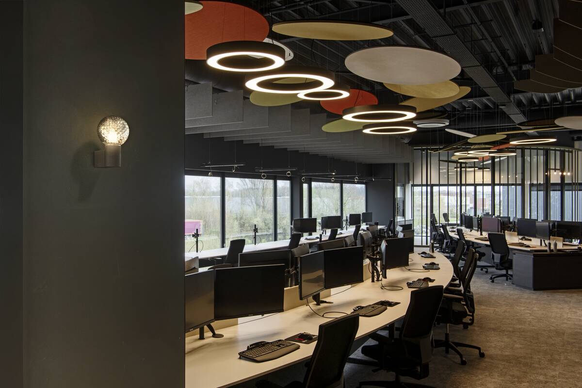 VARYT glass shade