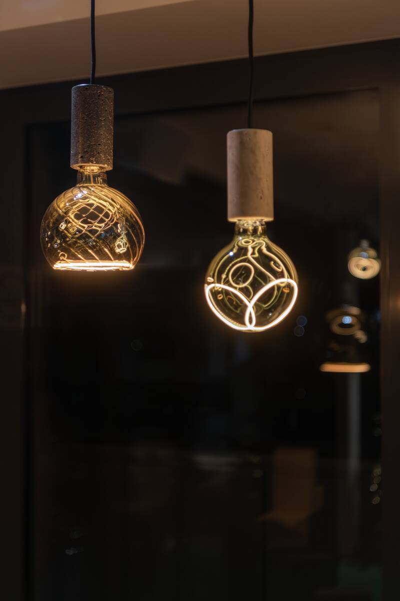 LED Globe 125 2x slanting Soft Curve